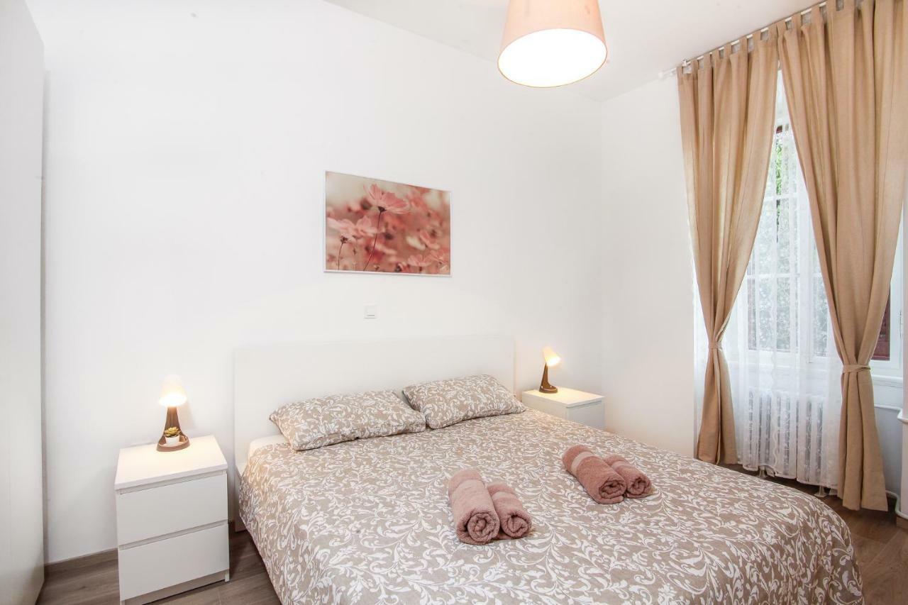 Apartment Kensi*** PUY Exterior foto